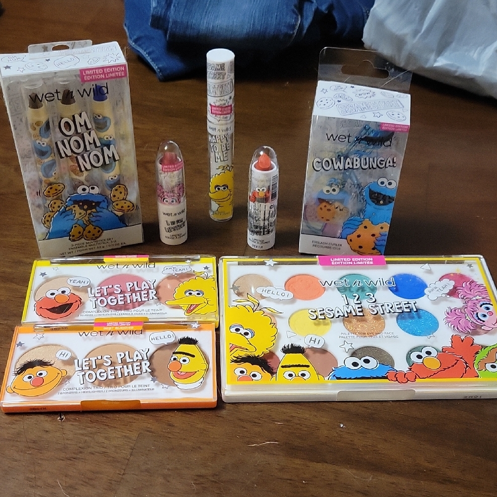 Wet n Wild 8 piece Makeup Set